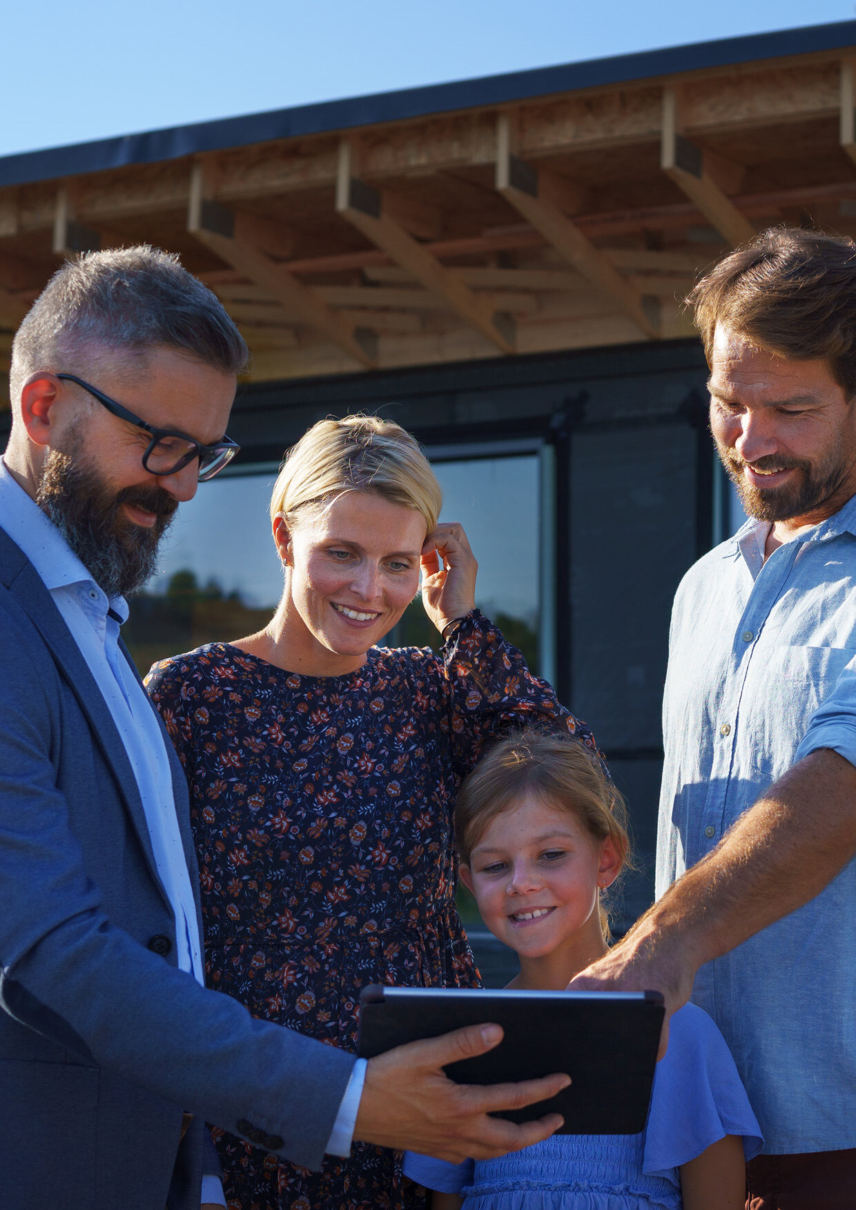 A family consulting with a banker