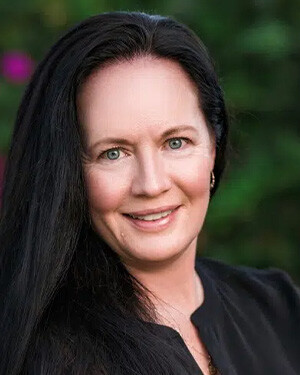 Jenna Brown headshot